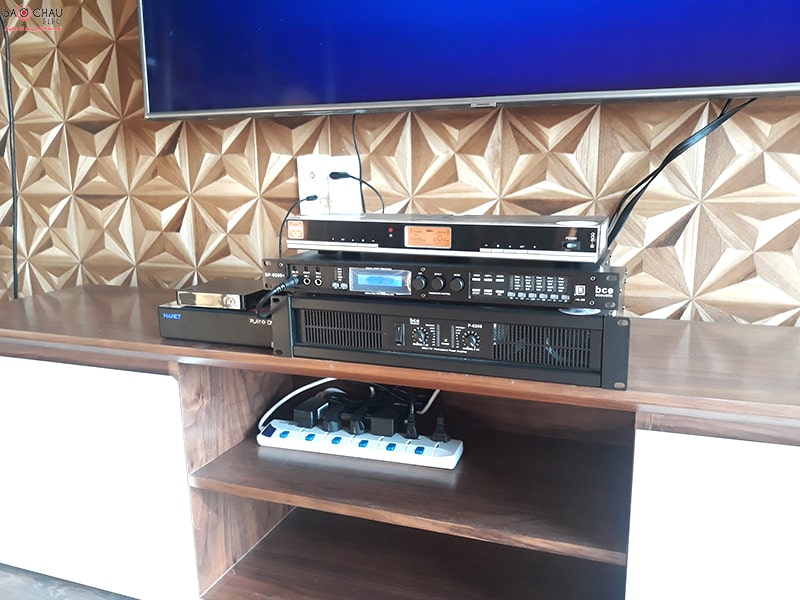 dan karaoke gia dinh anh dat tai bien hoa h3-min