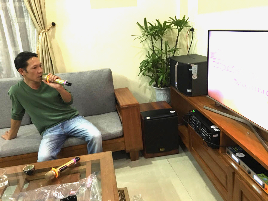 dan-karaoke-gia-dinh-tai-son-tra-da-nang-h14