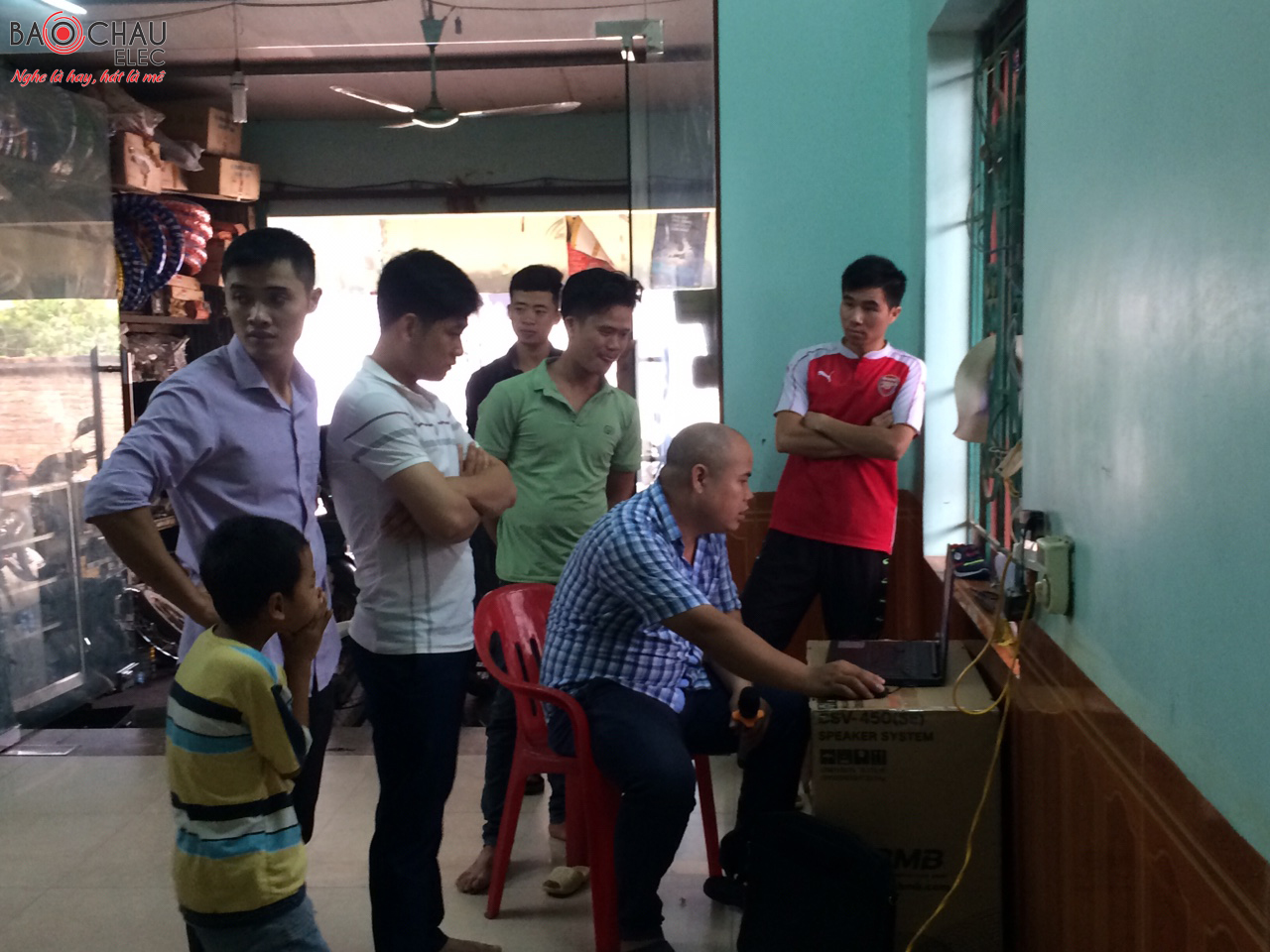dan-karaoke-gia-dinh-tai-viet-yen-bac-giang-h3