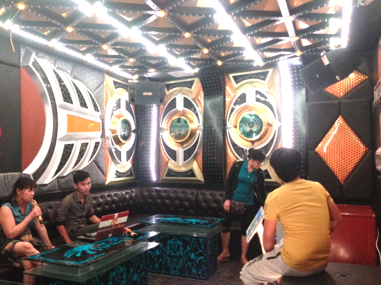lap-dat-6-phong-hat-karaoke-tai-binh-dinh-h4