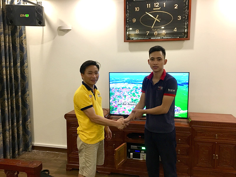 Dan karaoke cao cap cho anh cuong tai xuan mai h6