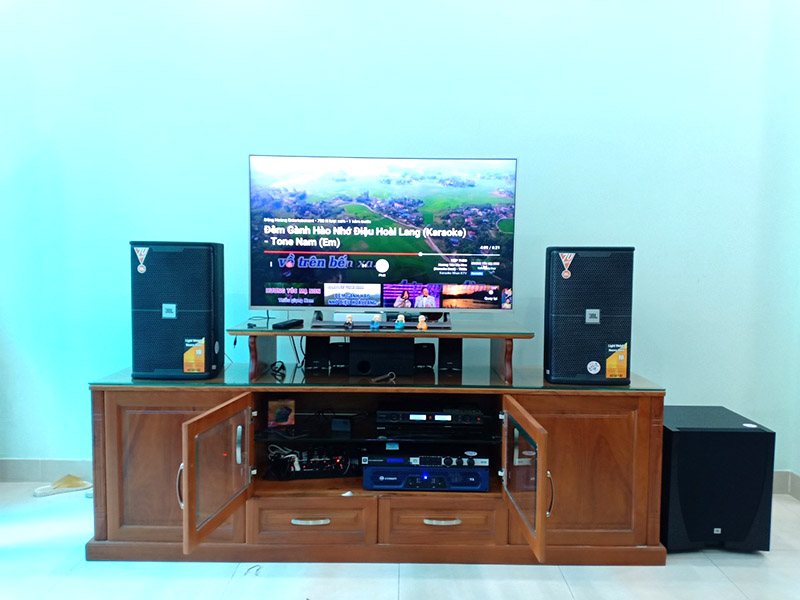 dan karaoke cao cap cua gia dinh anh trung song tai go vap h4