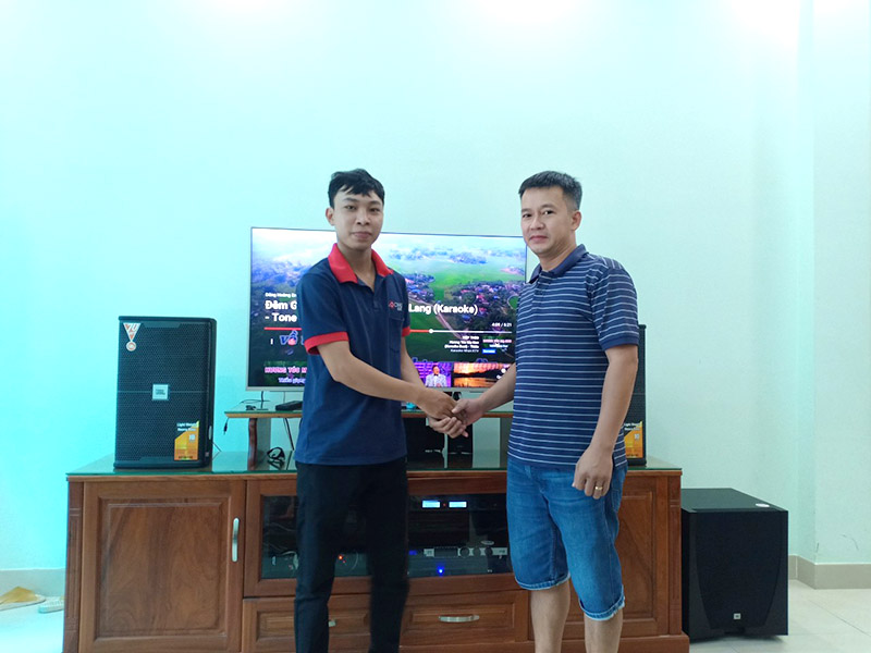 dan karaoke cao cap cua gia dinh anh trung song tai go vap h5