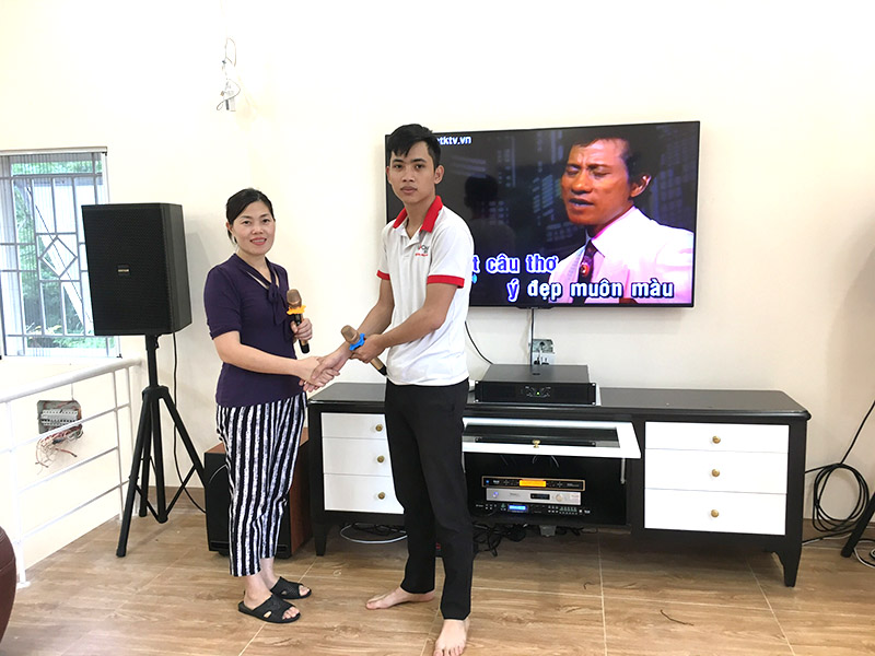 dan karaoke gia dinh cao cap cho anh thinh tai ba vi h8