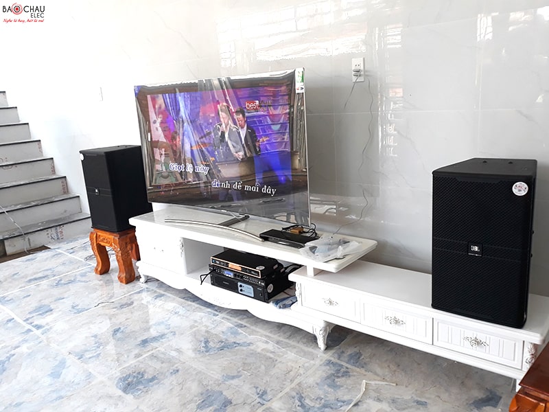 dan karaoke gia dinh chi nhi tai bien hoa h5-min