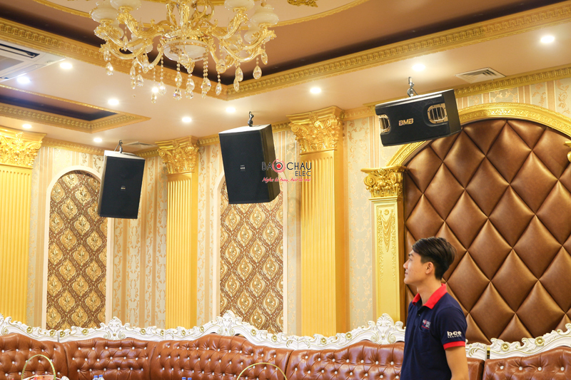 Karaoke chuyen nghiep cua quan karaoke Paris h14