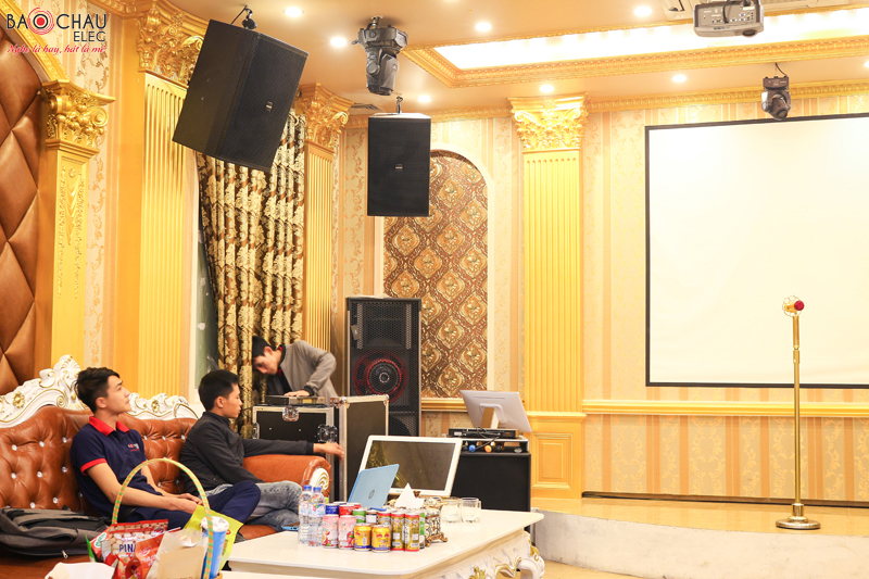 Karaoke chuyen nghiep cua quan karaoke Paris h15