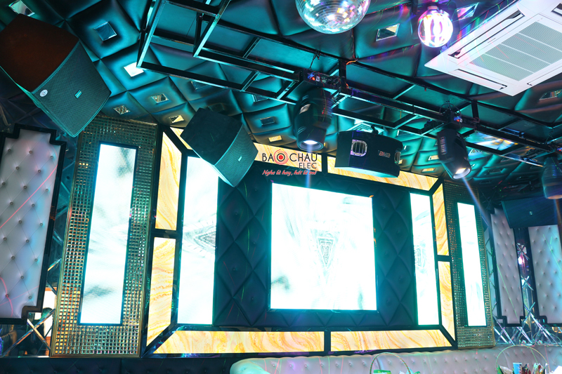 Karaoke chuyen nghiep cua quan karaoke Paris h33
