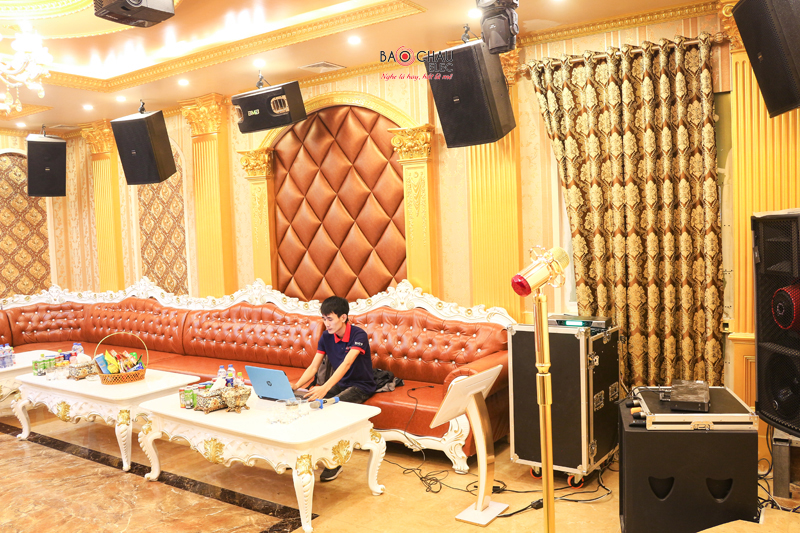 Chi ph&iacute; tổng thể x&acirc;y dựng qu&aacute;n karaoke 