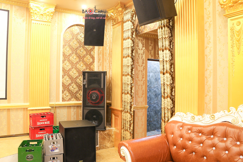 Karaoke chuyen nghiep cua quan karaoke Paris h38