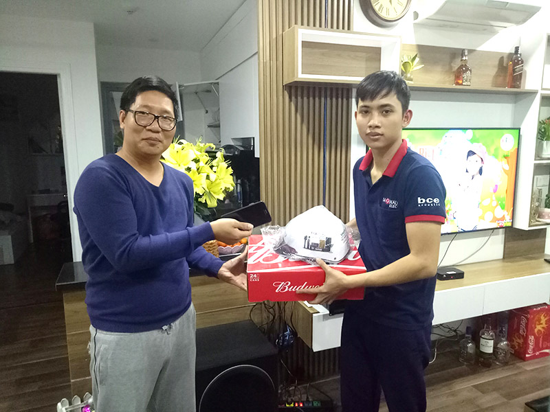 dan karaoke gia dinh chi thuy tai chung cu tu hiep h5 dan karaoke gia dinh chi thuy tai chung cu tu hiep h5