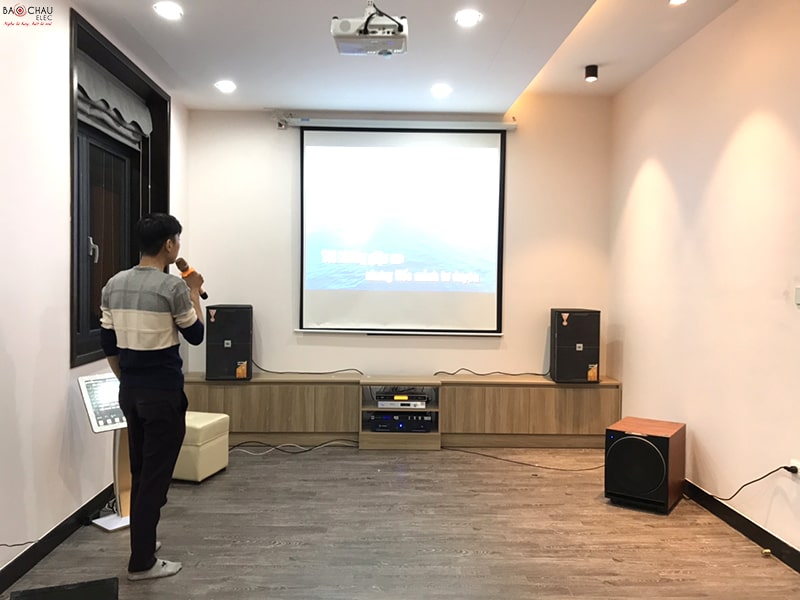 dan karaoke vip cua gia dinh chu chien tai ecopark h7-min